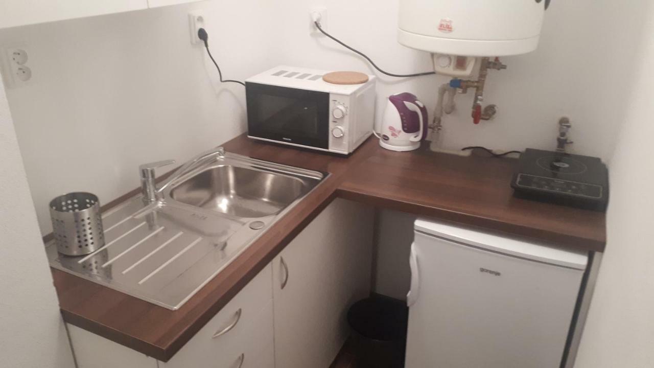 Apartman - Sukromie V Meste براتسيلافا المظهر الخارجي الصورة
